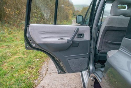 1998 Mitsubishi Shogun GLS LWB 7-Seater For Sale (picture 39 of 108)