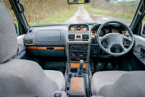 1998 Mitsubishi Shogun GLS LWB 7-Seater For Sale (picture 16 of 108)