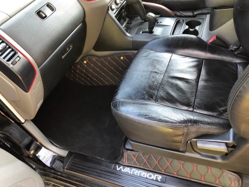 2006 V60 Mitsubishi Shogun Warrior Te koop (foto 52 van 89)