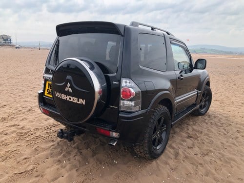 2006 V60 Mitsubishi Shogun Warrior Te koop (foto 29 van 89)