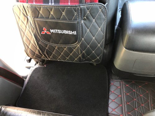 2006 V60 Mitsubishi Shogun Warrior Te koop (foto 65 van 89)