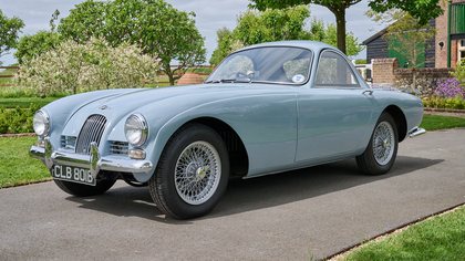 1964 Morgan + 4 + Coupe