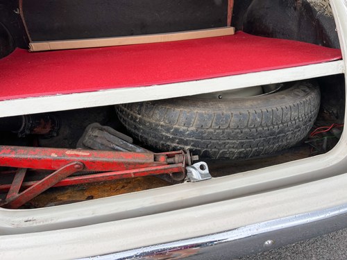 NO RESERVE - 1966 Morris Minor 1000 In vendita (immagine 82 di 203)