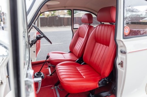 NO RESERVE - 1966 Morris Minor 1000 In vendita (immagine 70 di 203)