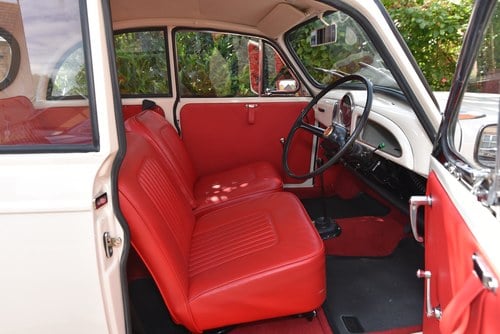 1967 Morris Minor Saloon 1000 Series III In vendita (immagine 23 di 99)