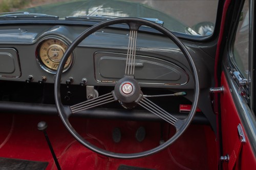 1960 Morris Minor Convertible Te koop (foto 25 van 99)