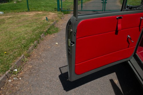 1960 Morris Minor Convertible Te koop (foto 45 van 99)