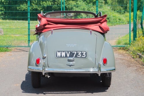 1960 Morris Minor Convertible Te koop (foto 77 van 99)
