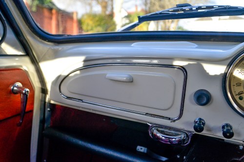 1961 Morris Minor 1000 Four Door Saloon En venta (imagen 17 de 123)