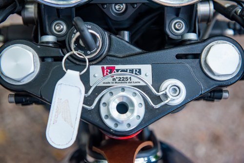 2015 Moto Guzzi V7 Racer In vendita (immagine 39 di 90)