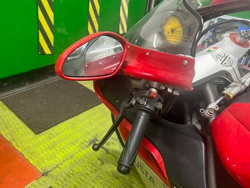 1999 MV Agusta F4 750 In vendita (immagine 20 di 48)