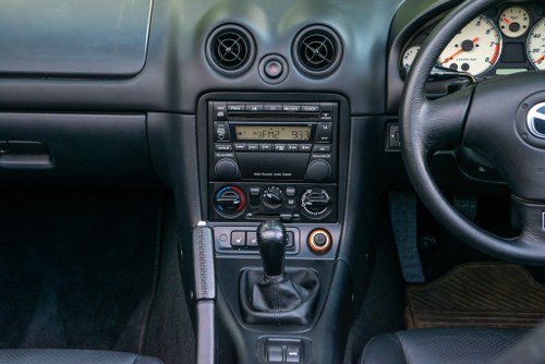 2003 Mazda MX-5 Sport à venda (imagem 32 de 102)