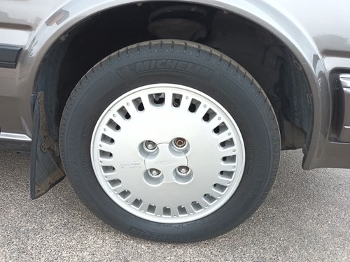 NO RESERVE - 1986 Nissan Bluebird SGX 1.8 Turbo (T12) LHD zum Verkauf (Bild 15 von 110)