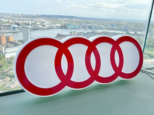 NO RESERVE - Audi Rings Illuminated Sign In vendita (immagine 18 di 19)