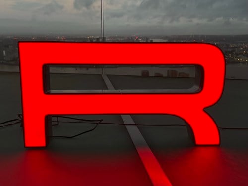 Porsche Dealership Sign à vendre (picture 52 of 71)