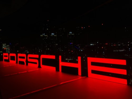 Porsche Dealership Sign à vendre (picture 4 of 71)