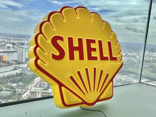 NO RESERVE - Illuminated Shell Sign For Sale (picture 8 of 22)
