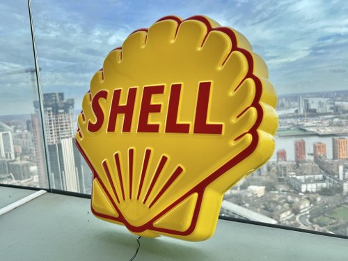NO RESERVE - Illuminated Shell Sign For Sale (picture 10 of 22)