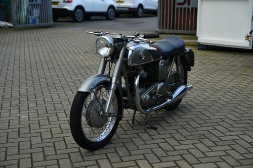 1954 Norton 88 Dominator De Luxe zum Verkauf (Bild 2 von 19)
