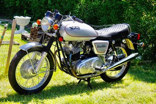 1974 Norton Commando 850 Interstate Te koop (foto 9 van 92)