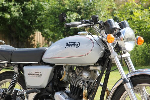 1977 Norton Commando 850 MkIII à vendre (picture 66 of 88)