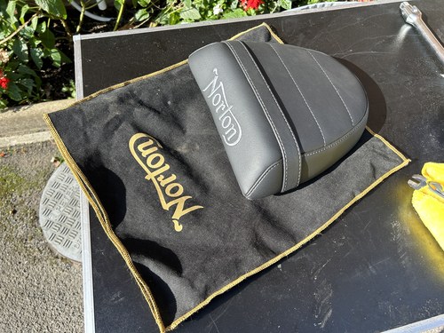 2018 Norton Commando California 50th Anniversary In vendita (immagine 180 di 183)