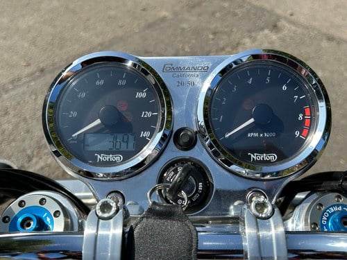 2018 Norton Commando California 50th Anniversary In vendita (immagine 52 di 183)