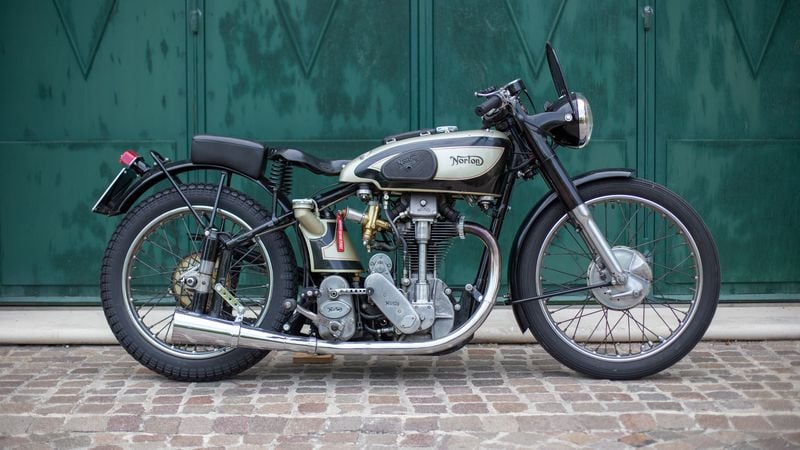 1952 Norton International Model 40 Clubman’s TT racer For Sale (picture 1 of 105)
