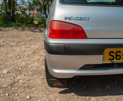 1998 Peugeot 106 GTi In vendita (immagine 45 di 76)