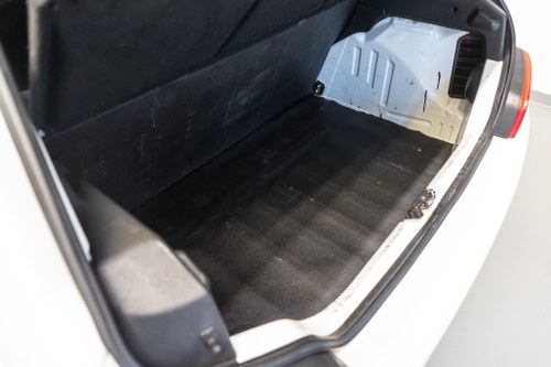 1998 Peugeot 106 Rallye (Series 2) In vendita (immagine 36 di 57)