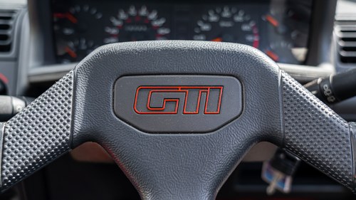 1988 Peugeot 1.6 205 GTI Te koop (foto 21 van 124)