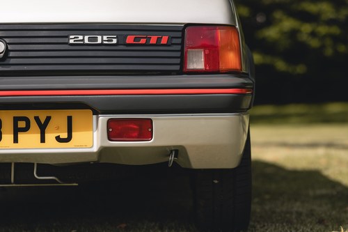 1990 Peugeot 205 1.6 GTI zum Verkauf (Bild 144 von 231)