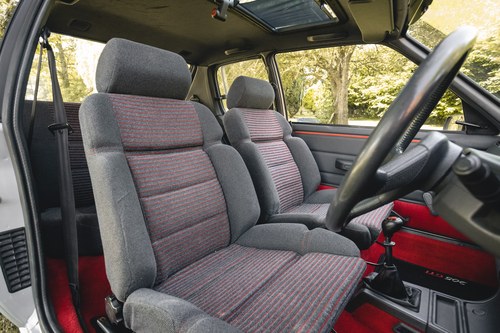 1990 Peugeot 205 1.6 GTI zum Verkauf (Bild 98 von 231)