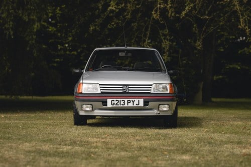 1990 Peugeot 205 1.6 GTI zum Verkauf (Bild 3 von 231)