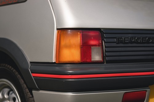 1990 Peugeot 205 1.6 GTI zum Verkauf (Bild 141 von 231)