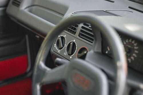 1990 Peugeot 205 1.6 GTI zum Verkauf (Bild 41 von 231)