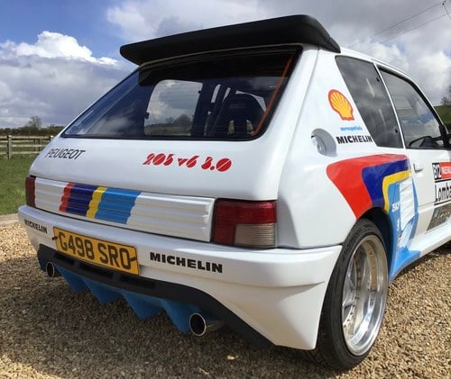1989 PEUGEOT 205 GTi DIMMA In vendita (immagine 12 di 36)