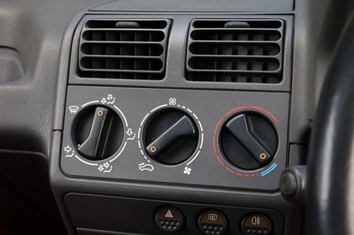 1988 Peugeot 205 GTI 1.6 For Sale (picture 39 of 129)