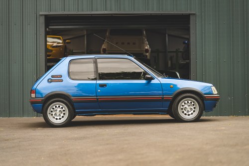 NO RESERVE - 1991 Peugeot 205 GTi 1.6 For Sale (picture 4 of 69)