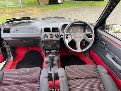 1990 Peugeot 205 GTI Automatic En venta (imagen 13 de 105)