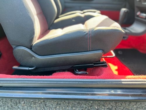 1990 Peugeot 205 GTI Automatic En venta (imagen 25 de 105)