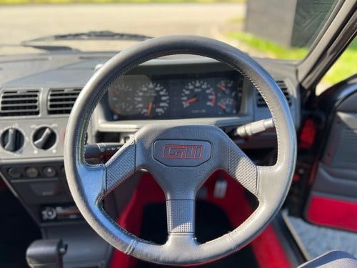 1990 Peugeot 205 GTI Automatic En venta (imagen 14 de 105)