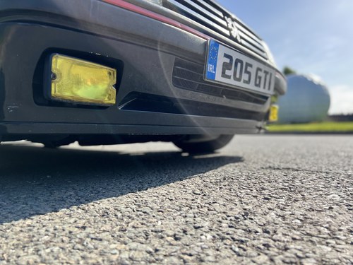 1990 Peugeot 205 GTI Automatic En venta (imagen 70 de 105)