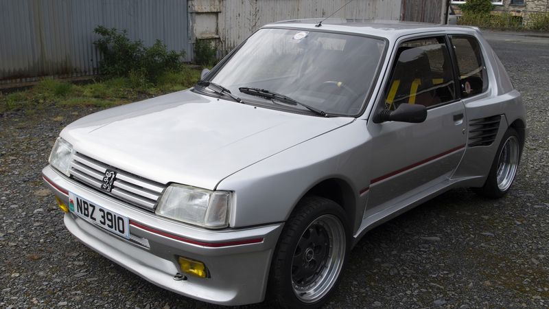 1984 Peugeot 205 Dimma Mi16 For Sale (picture 1 of 100)