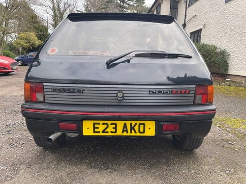 1988 Peugeot 205 1.6 GTi In vendita (immagine 8 di 164)