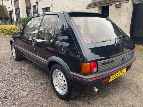 1988 Peugeot 205 1.6 GTi In vendita (immagine 22 di 164)