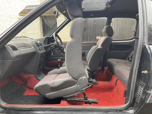 1988 Peugeot 205 1.6 GTi In vendita (immagine 58 di 164)