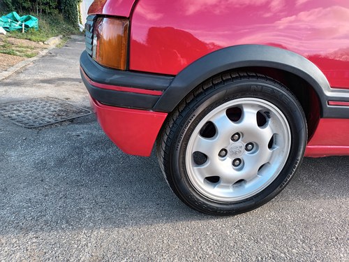 1988 Peugeot 205 GTI En venta (imagen 20 de 213)