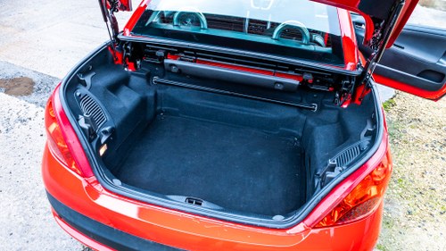 2008 Peugeot 207 Sport (CC) Coupe Te koop (foto 70 van 156)