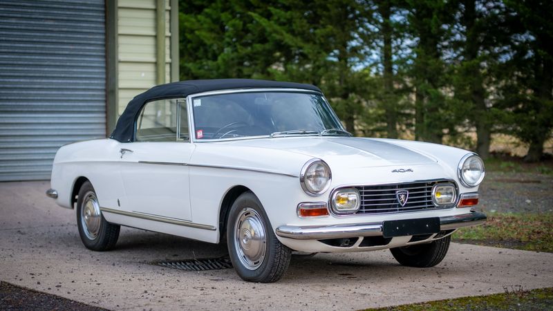 1967 Peugeot 404 Cabriolet Injection For Sale (picture 1 of 210)